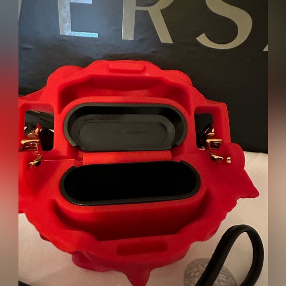 Versace 'La Medusa' AirPods Pro case NEW (AUTHENTIC) - Picture 10 of 12